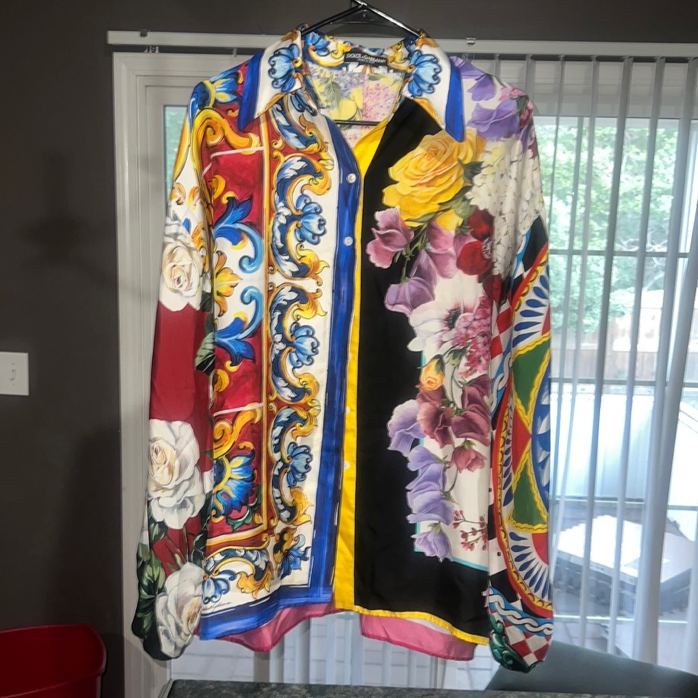 Dolce and Gabanna women’s button down shirt silk